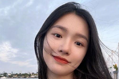 网红吃瓜国产网站,揭秘国产网站热门事件背后的真相 第2张 网红吃瓜国产网站,揭秘国产网站热门事件背后的真相 第2张